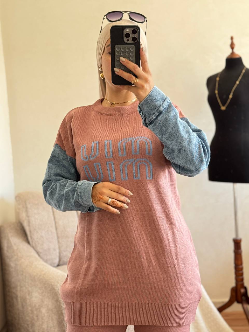 طقم نسائي أنيق بقطعتين – توب BBT تركيا بجودة ممتازة