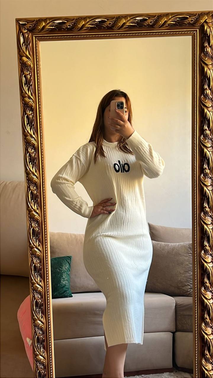 طقم نسائي أنيق بتوب BBT تركيا – أناقة راقية وجودة عالية