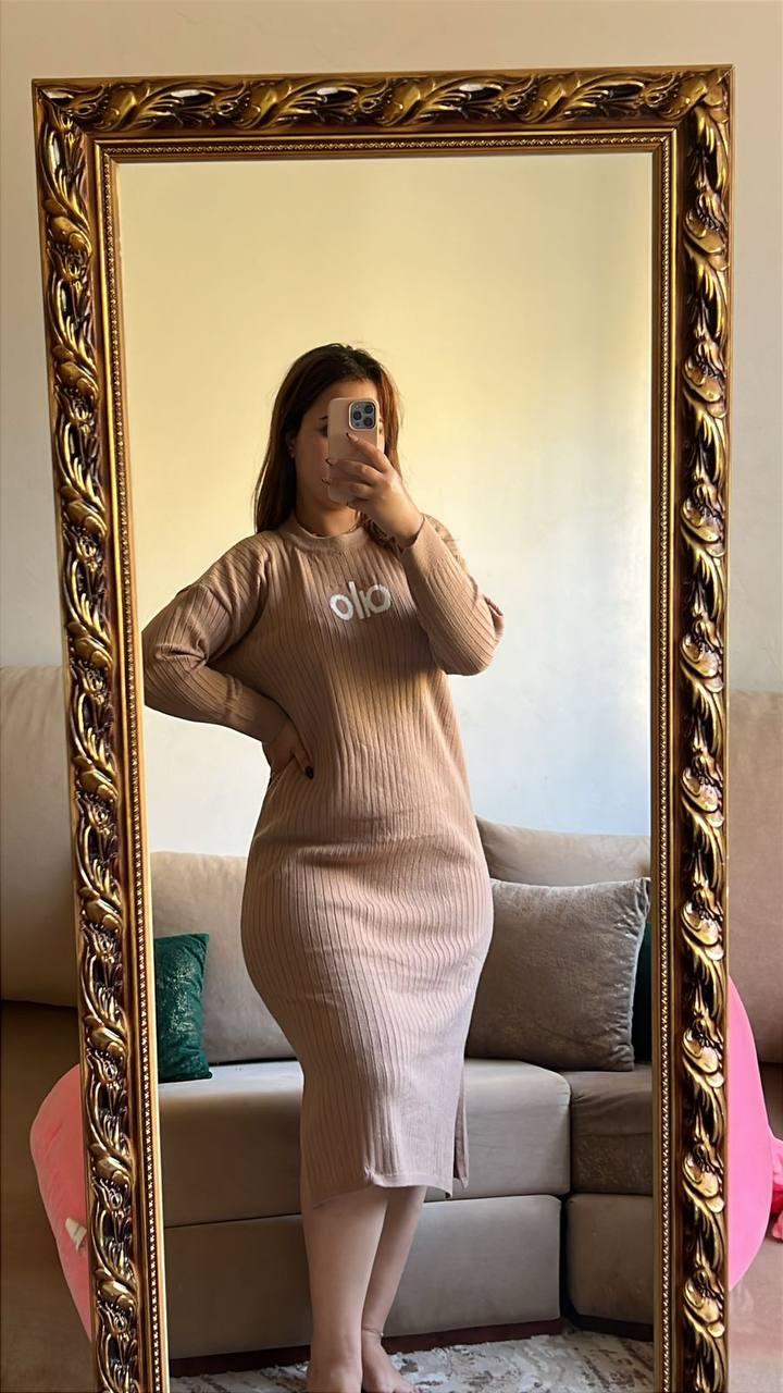 طقم نسائي أنيق بتوب BBT تركيا – أناقة راقية وجودة عالية