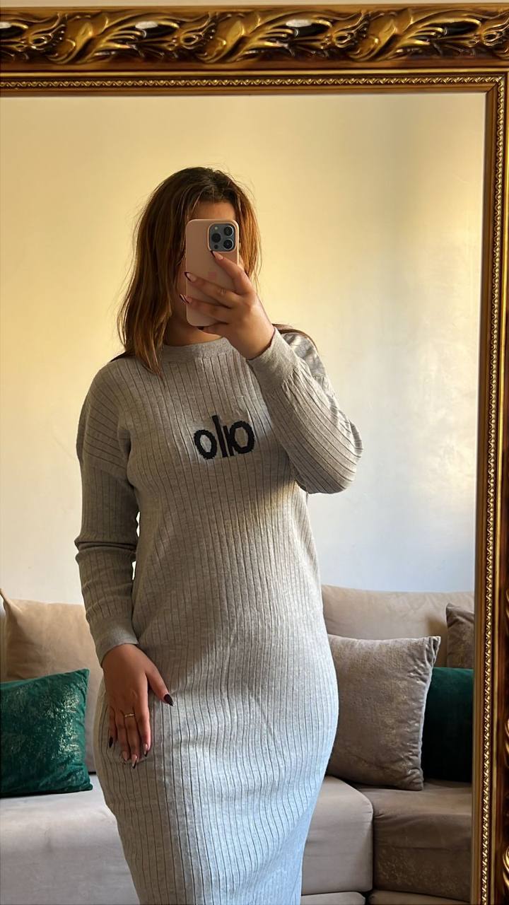 طقم نسائي أنيق بتوب BBT تركيا – أناقة راقية وجودة عالية