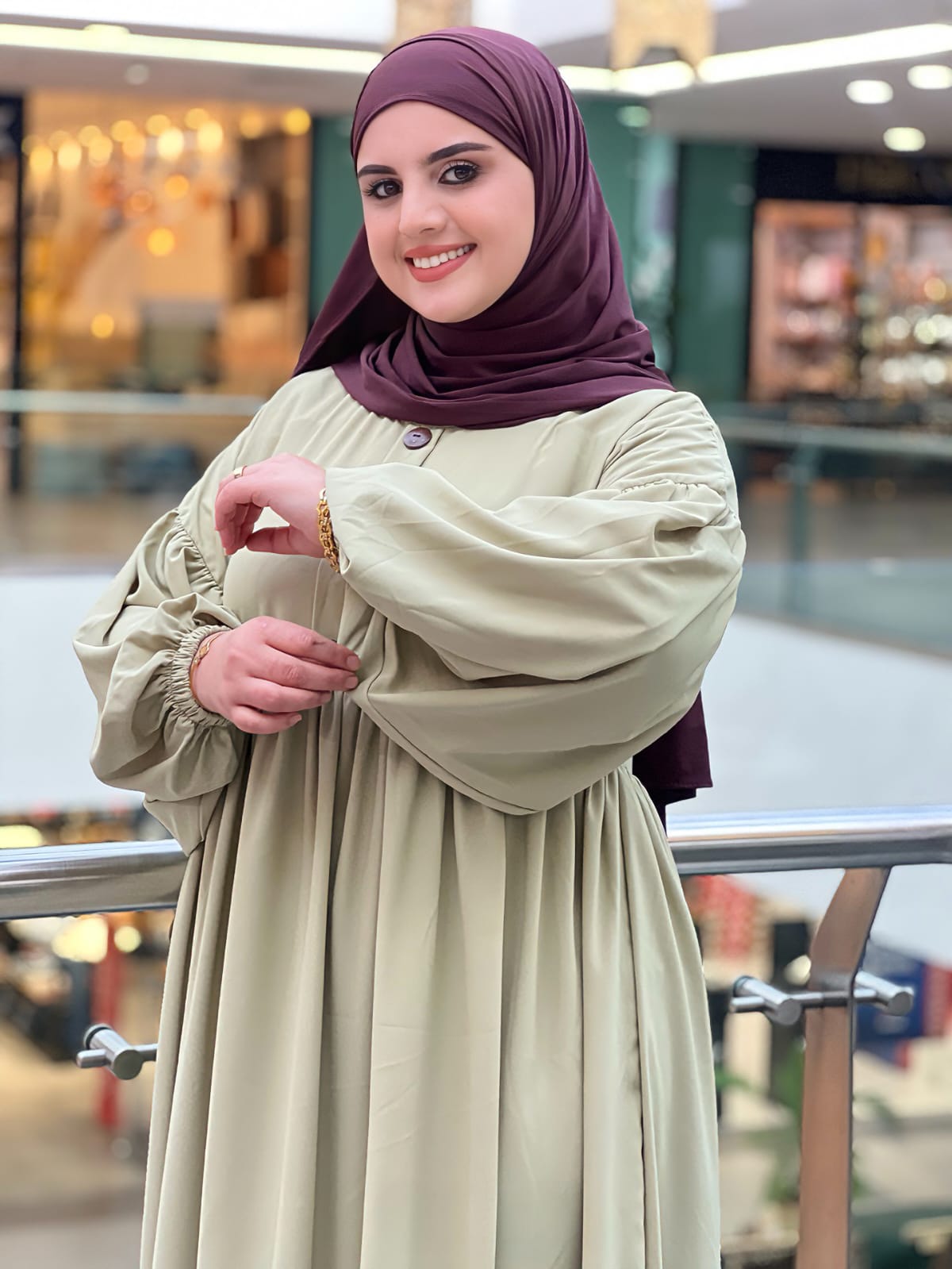 عباية صدفة – بحلة جديدة