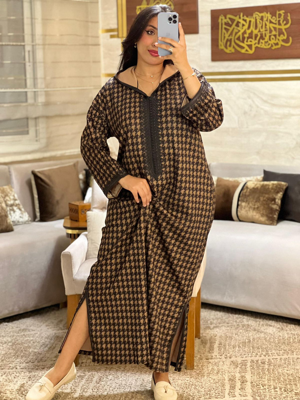 جلابة توب صوفة راقية – دفء وأناقة