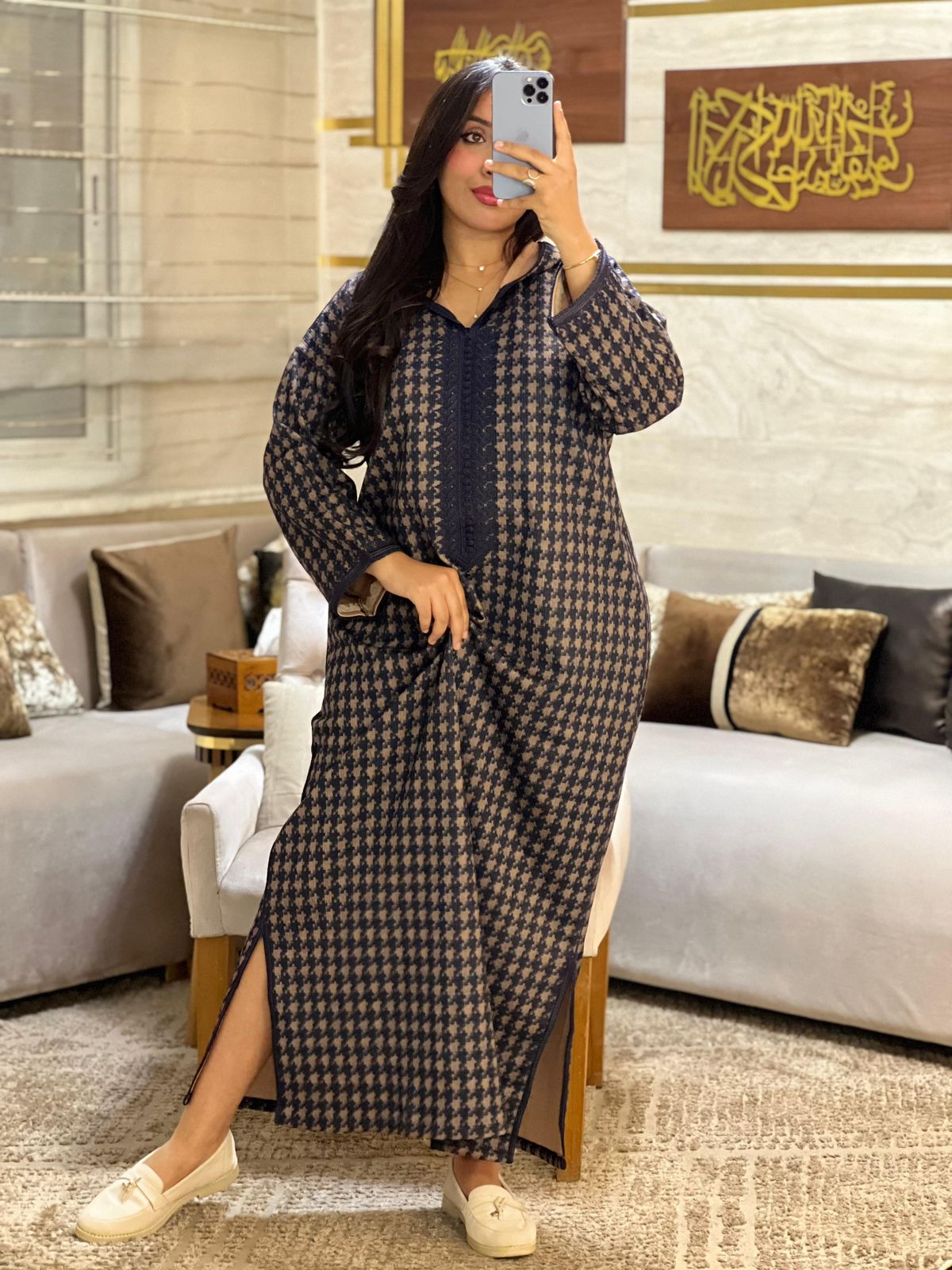 جلابة توب صوفة راقية – دفء وأناقة