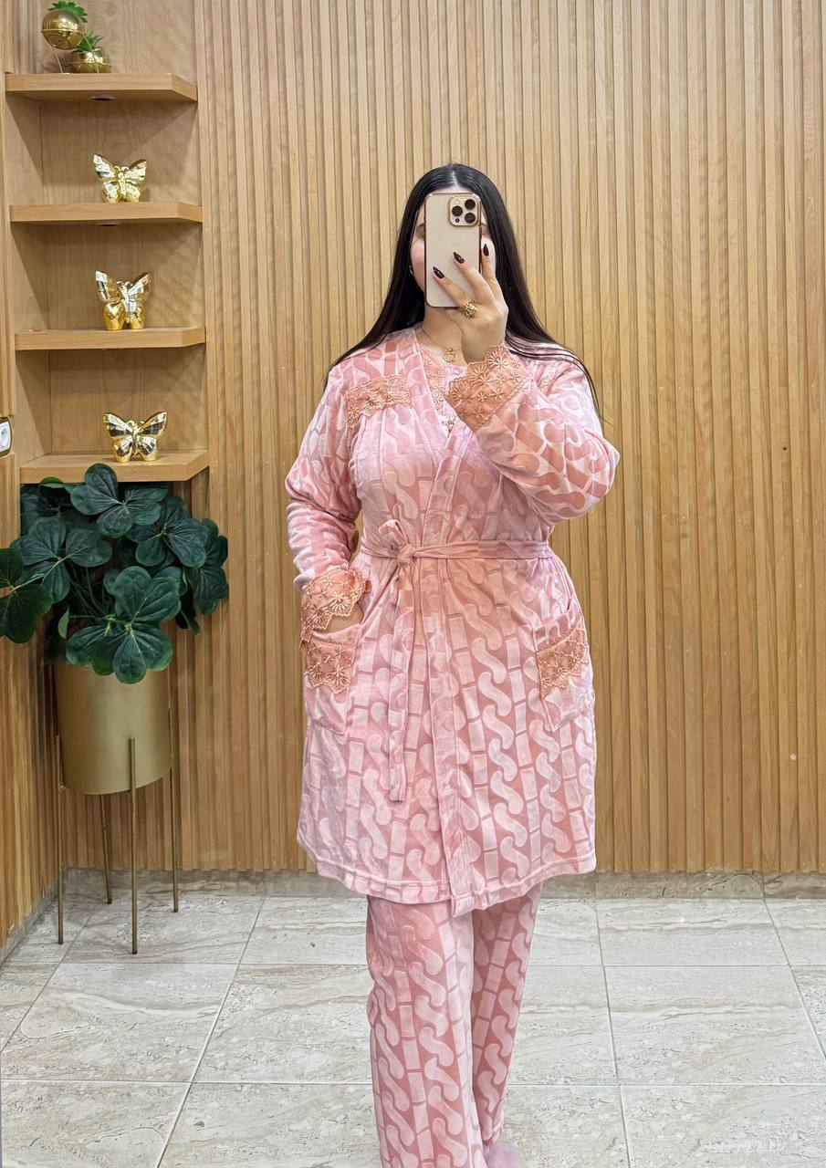 طقم بيجامة نسائي 3 قطع – جديد