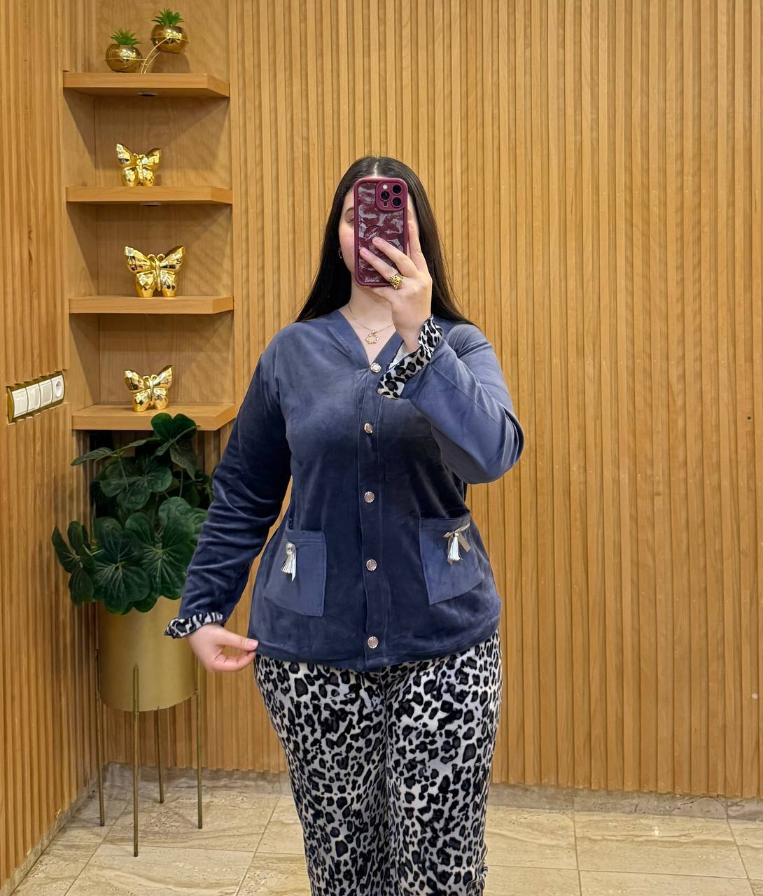 بيجامة أنيقة ممبرة أنيقة وهماوية