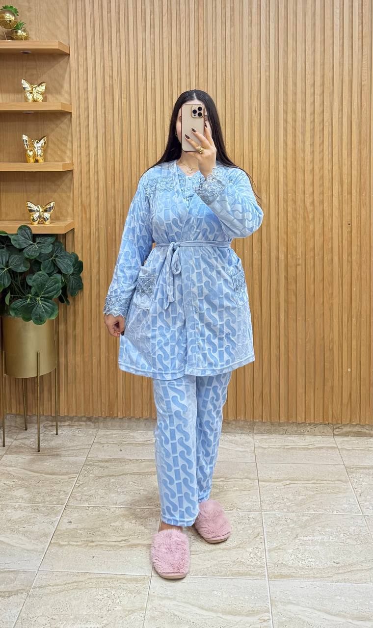 طقم بيجامة نسائي 3 قطع – جديد